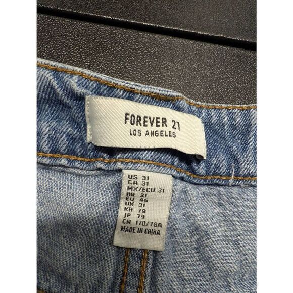 Forever 21 Shorts High Rise Mom Jean Medium Denim Solid Five Pocket Women's 31 - Picture 3 of 4